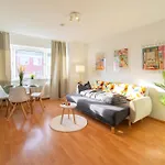 Livesto Zentral - 4x Moderne 2-zimmer 4-5-6 Pers