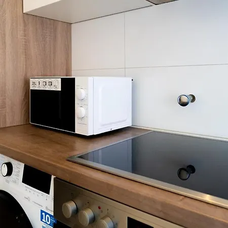 Livesto Aparthotel Zentral - 4X Moderne 2-Zimmer Apartments 4-5-6 Pers 3* אסן